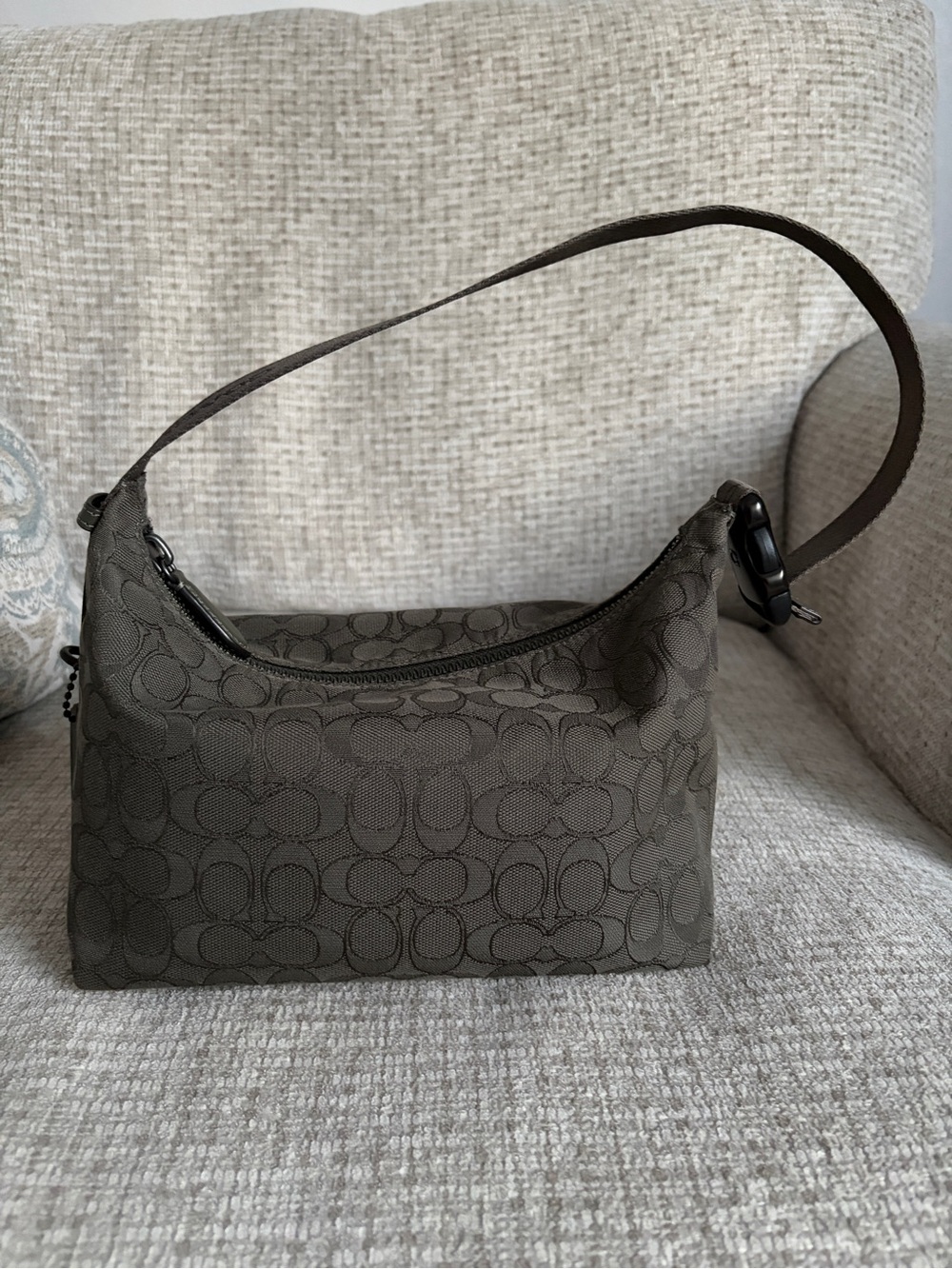 Coach Olive Travel Kit with Speed clip